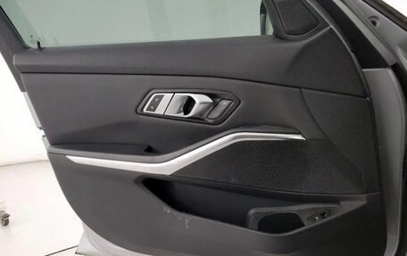 BMW 3 серия, 2019 год, 3 398 000 рублей, 11 фотография