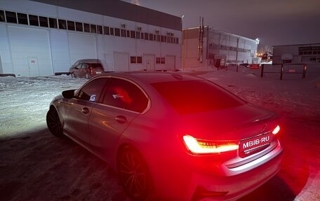 BMW 3 серия, 2019 год, 3 398 000 рублей, 18 фотография