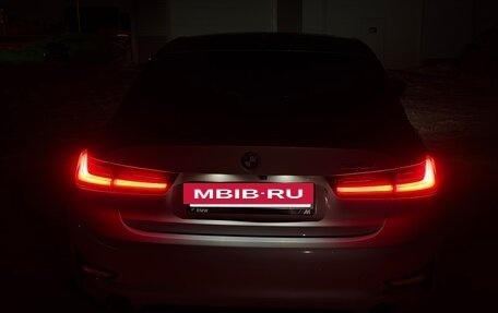 BMW 3 серия, 2019 год, 3 398 000 рублей, 21 фотография