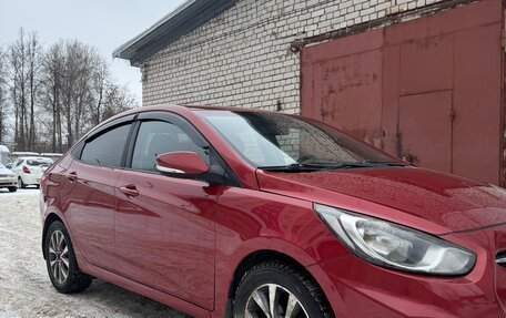 Hyundai Solaris II рестайлинг, 2013 год, 700 000 рублей, 2 фотография