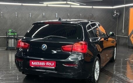 BMW 1 серия, 2018 год, 1 800 000 рублей, 7 фотография