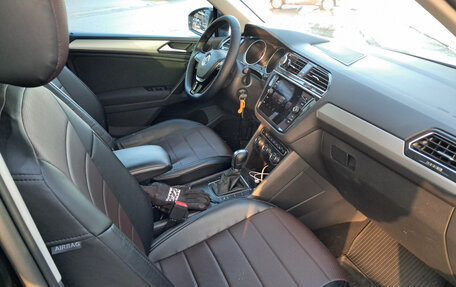 Volkswagen Tiguan II, 2019 год, 2 100 000 рублей, 5 фотография