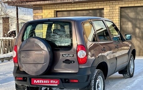 Chevrolet Niva I рестайлинг, 2019 год, 830 000 рублей, 6 фотография