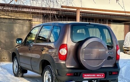 Chevrolet Niva I рестайлинг, 2019 год, 830 000 рублей, 3 фотография