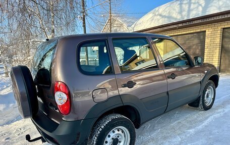 Chevrolet Niva I рестайлинг, 2019 год, 830 000 рублей, 9 фотография