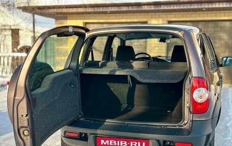 Chevrolet Niva I рестайлинг, 2019 год, 830 000 рублей, 14 фотография