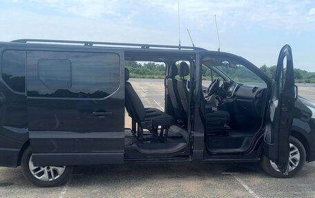 Nissan NV300, 2018 год, 2 490 000 рублей, 7 фотография