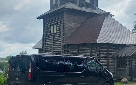 Nissan NV300, 2018 год, 2 490 000 рублей, 12 фотография