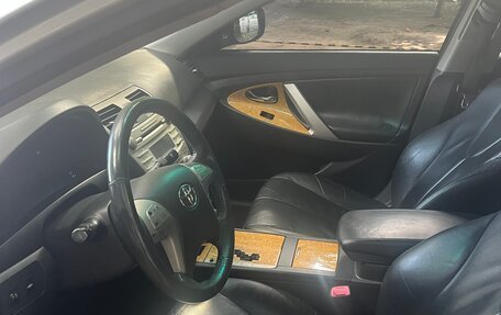 Toyota Camry, 2006 год, 970 000 рублей, 5 фотография