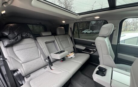 Toyota Sequoia, 2023 год, 13 500 000 рублей, 14 фотография