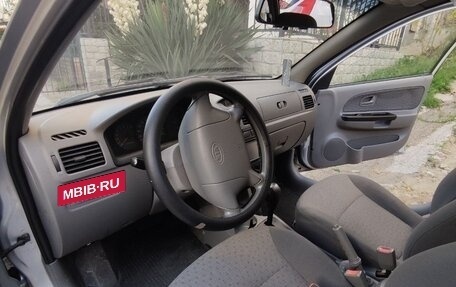 KIA Rio II, 2005 год, 447 000 рублей, 6 фотография