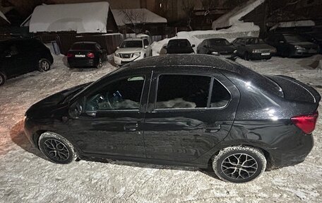 Renault Logan II, 2018 год, 850 000 рублей, 5 фотография