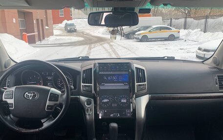 Toyota Land Cruiser 200, 2012 год, 3 999 000 рублей, 9 фотография