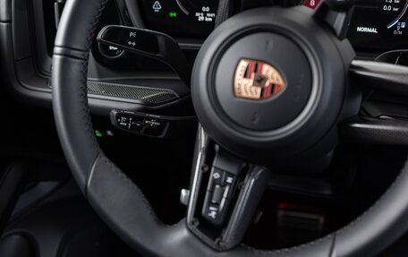 Porsche Cayenne III, 2025 год, 25 490 000 рублей, 17 фотография