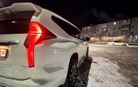 Mitsubishi Montero Sport, 2022 год, 3 800 000 рублей, 9 фотография