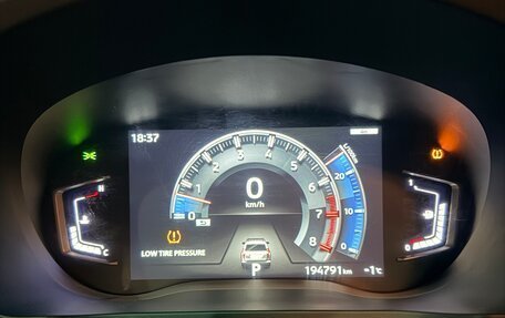 Mitsubishi Montero Sport, 2022 год, 3 800 000 рублей, 14 фотография