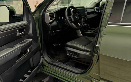 Toyota Tundra, 2022 год, 9 000 000 рублей, 14 фотография