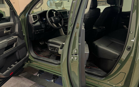 Toyota Tundra, 2022 год, 9 000 000 рублей, 15 фотография