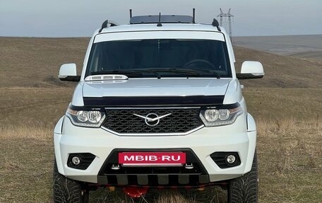 ЛуАЗ Patriot, 2017 год, 1 400 000 рублей, 9 фотография