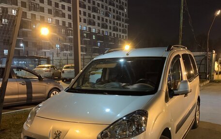 Peugeot Partner II рестайлинг 2, 2012 год, 690 000 рублей, 3 фотография