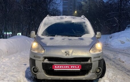 Peugeot Partner II рестайлинг 2, 2012 год, 690 000 рублей, 2 фотография