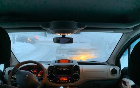 Peugeot Partner II рестайлинг 2, 2012 год, 690 000 рублей, 17 фотография