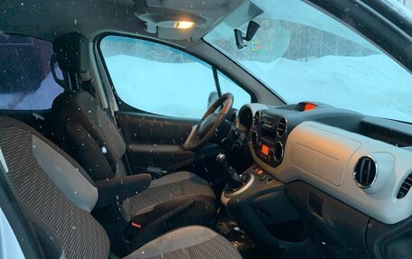 Peugeot Partner II рестайлинг 2, 2012 год, 690 000 рублей, 16 фотография