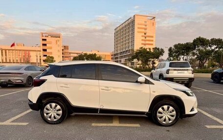 Toyota Yaris XP150 рестайлинг, 2022 год, 1 350 000 рублей, 7 фотография