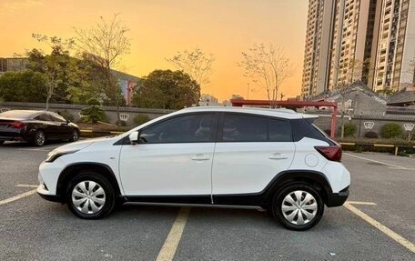 Toyota Yaris XP150 рестайлинг, 2022 год, 1 350 000 рублей, 8 фотография