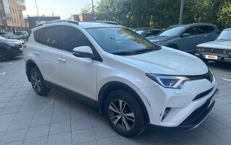 Toyota RAV4, 2017 год, 1 750 000 рублей, 9 фотография