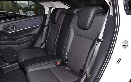 Honda Vezel, 2025 год, 2 015 000 рублей, 10 фотография