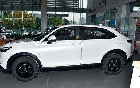 Honda Vezel, 2025 год, 2 015 000 рублей, 4 фотография