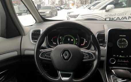 Renault Espace V рестайлинг, 2017 год, 1 640 000 рублей, 12 фотография