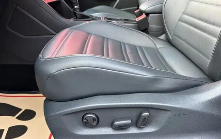 Volkswagen Touran III, 2021 год, 1 690 004 рублей, 16 фотография