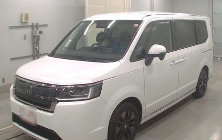 Honda Stepwgn, 2022 год, 2 590 000 рублей, 1 фотография