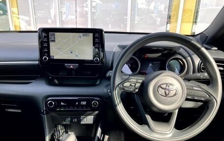 Toyota Yaris, 2022 год, 1 150 007 рублей, 15 фотография