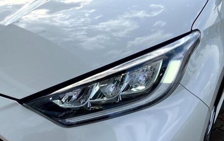 Toyota Yaris, 2022 год, 1 150 007 рублей, 10 фотография