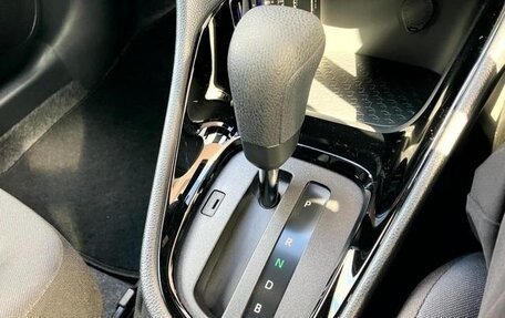 Toyota Yaris, 2022 год, 1 150 007 рублей, 24 фотография