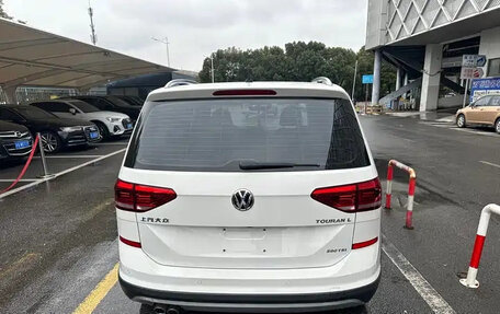 Volkswagen Touran III, 2020 год, 1 560 004 рублей, 4 фотография