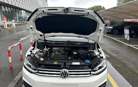 Volkswagen Touran III, 2020 год, 1 560 004 рублей, 16 фотография