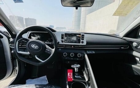 Hyundai Elantra, 2025 год, 2 100 000 рублей, 17 фотография