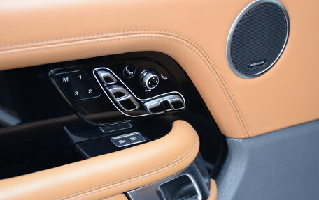 Land Rover Range Rover IV рестайлинг, 2020 год, 5 990 000 рублей, 25 фотография