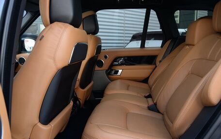 Land Rover Range Rover IV рестайлинг, 2020 год, 5 990 000 рублей, 28 фотография