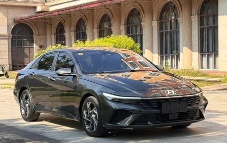 Hyundai Elantra, 2023 год, 1 550 000 рублей, 3 фотография