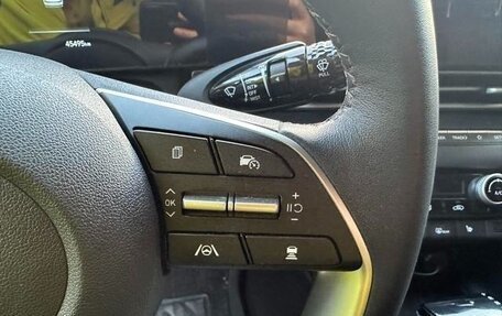 Hyundai Elantra, 2023 год, 1 550 000 рублей, 13 фотография