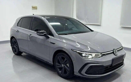 Volkswagen Golf VIII, 2022 год, 1 630 000 рублей, 3 фотография