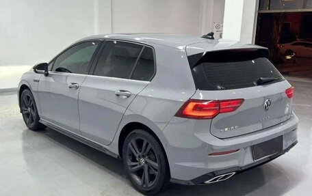 Volkswagen Golf VIII, 2022 год, 1 630 000 рублей, 4 фотография