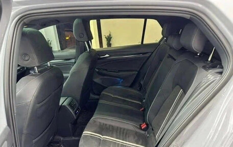 Volkswagen Golf VIII, 2022 год, 1 630 000 рублей, 8 фотография