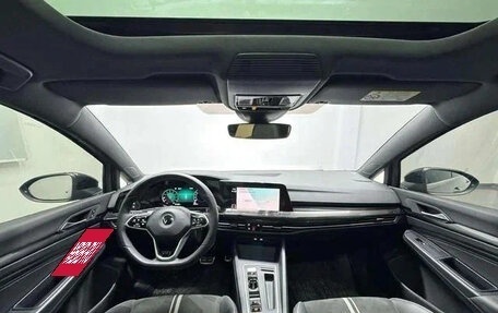 Volkswagen Golf VIII, 2022 год, 1 630 000 рублей, 6 фотография