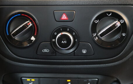 Hyundai Solaris II рестайлинг, 2022 год, 1 819 000 рублей, 16 фотография